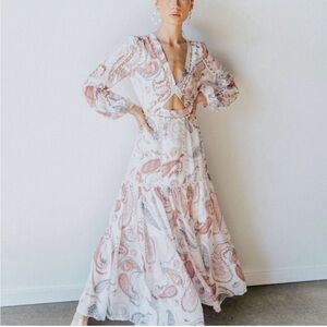 Untamed Petals - Hilton Cut-Out
Dress Paisley